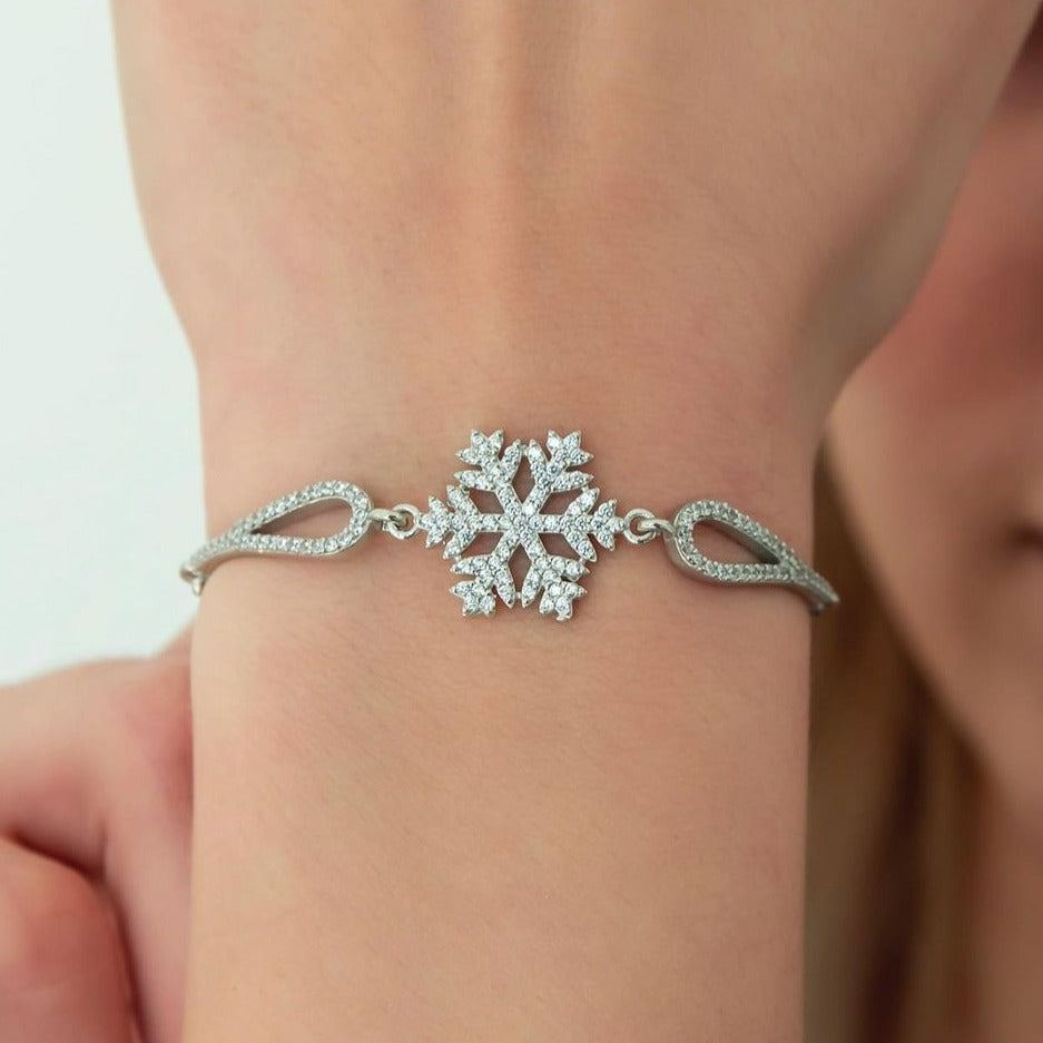 White Round Brilliant Cut Signity Diamond Cluster Bracelet For Women | Anniversary Gift Bracelet For Wife | Delicate Jewelry