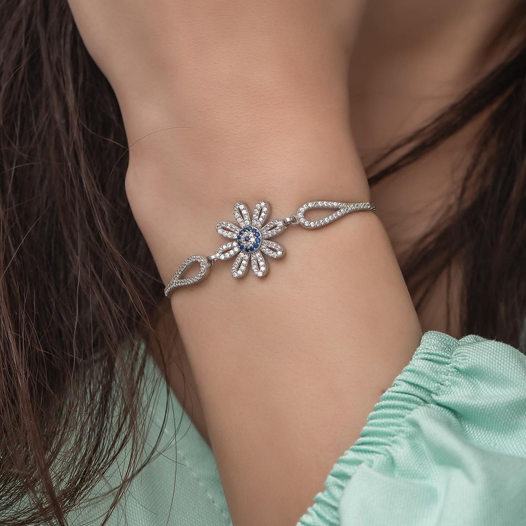 Eye Flower Blue And White Round Brilliant Cut Signity Diamond Cluster And Pave Bracelet | Adjustable Bracelet For Her | Anniversary Gift Bracelet For Wife