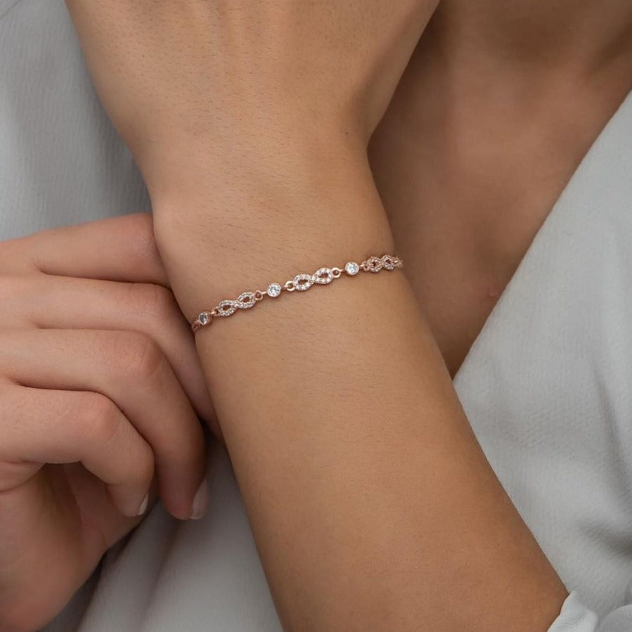 Infinity White Round Brilliant Cut Signity Diamond Bezel Set Bracelet | Elegant Design Bracelet | Baby Shower Gift Bracelet
