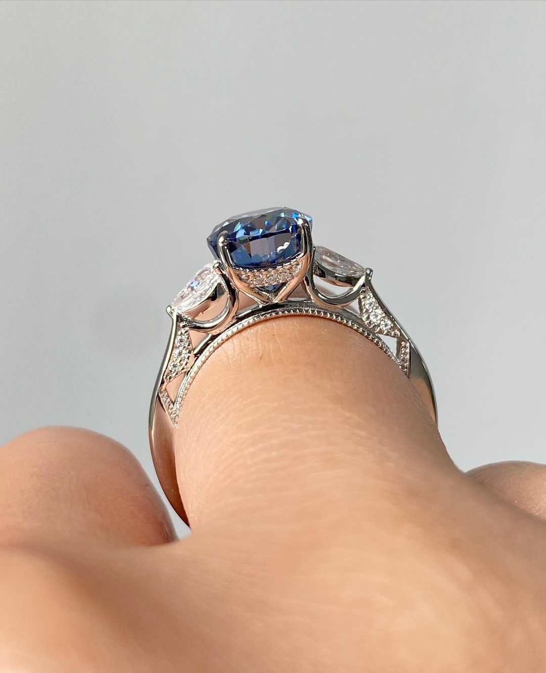 3.10Ct Blue Oval Cut Solitaire Ring | Anniversary Gift Ring | Vintage Ring For Her | Perfect Gift Ring For Mother
