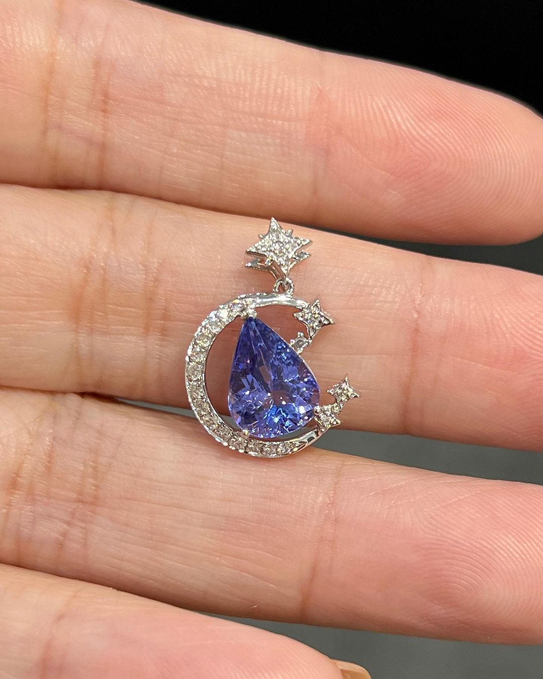 2.70Ct Blue Pear Cut Solitaire Pendant | Designer Jewelry Piece | Birthday Gift Pendant For Her | Jewelry Collection
