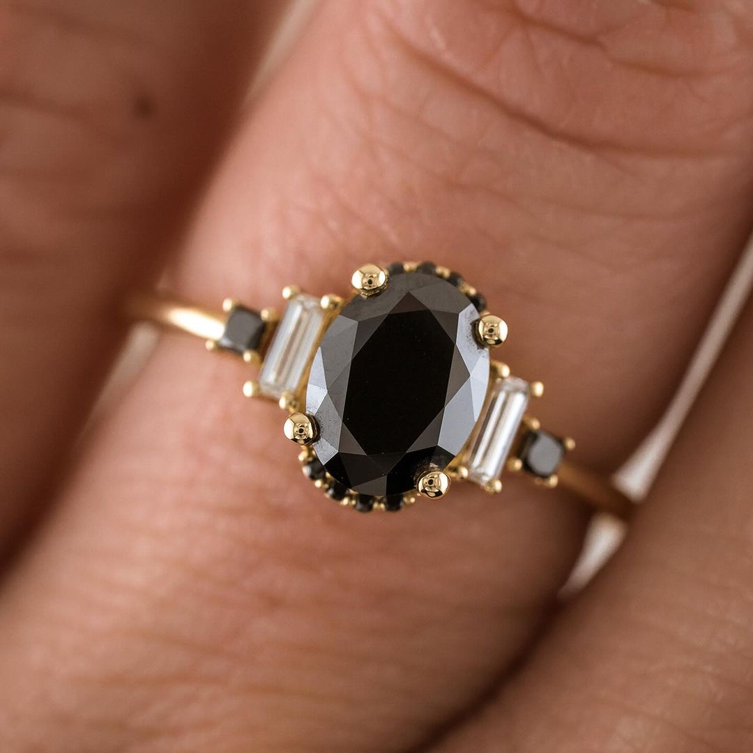 2.5Ct Black Oval Cut Solitaire Ring | Wedding Gift Ring | Awesome Ring | Daily Wear Ring