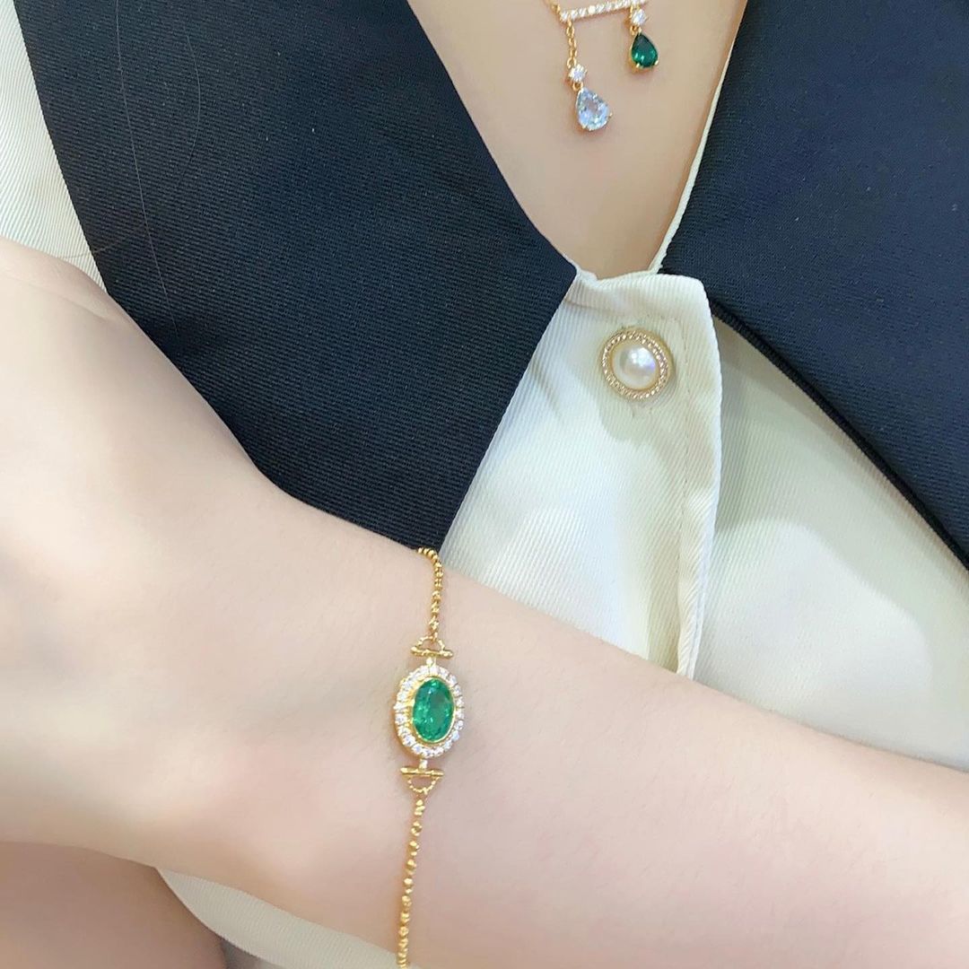 Green Oval Brilliant Cut Signity Diamond Bezel Bracelet | Ball Chain Bracelet For Women | Special Occasion Bracelet For Her