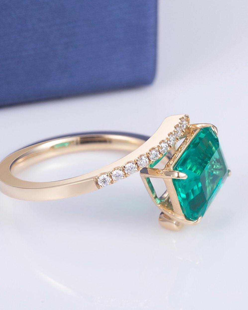 2.2Ct Green Emerald Cut Tension Ring | Engagement Ring For Her | Promise Ring | Special Occasion Ring