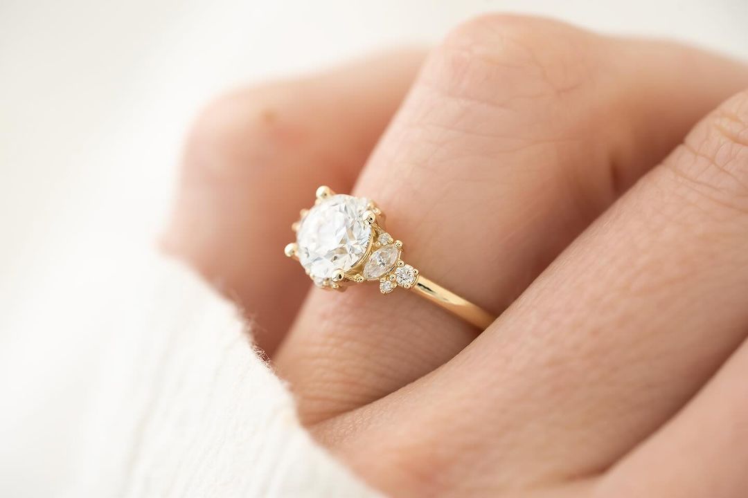 2.6Ct White Round Cut Solitaire And Cluster Ring | Proposal Ring For Girlfriend | Classic Ring | Thank you Gift Ring