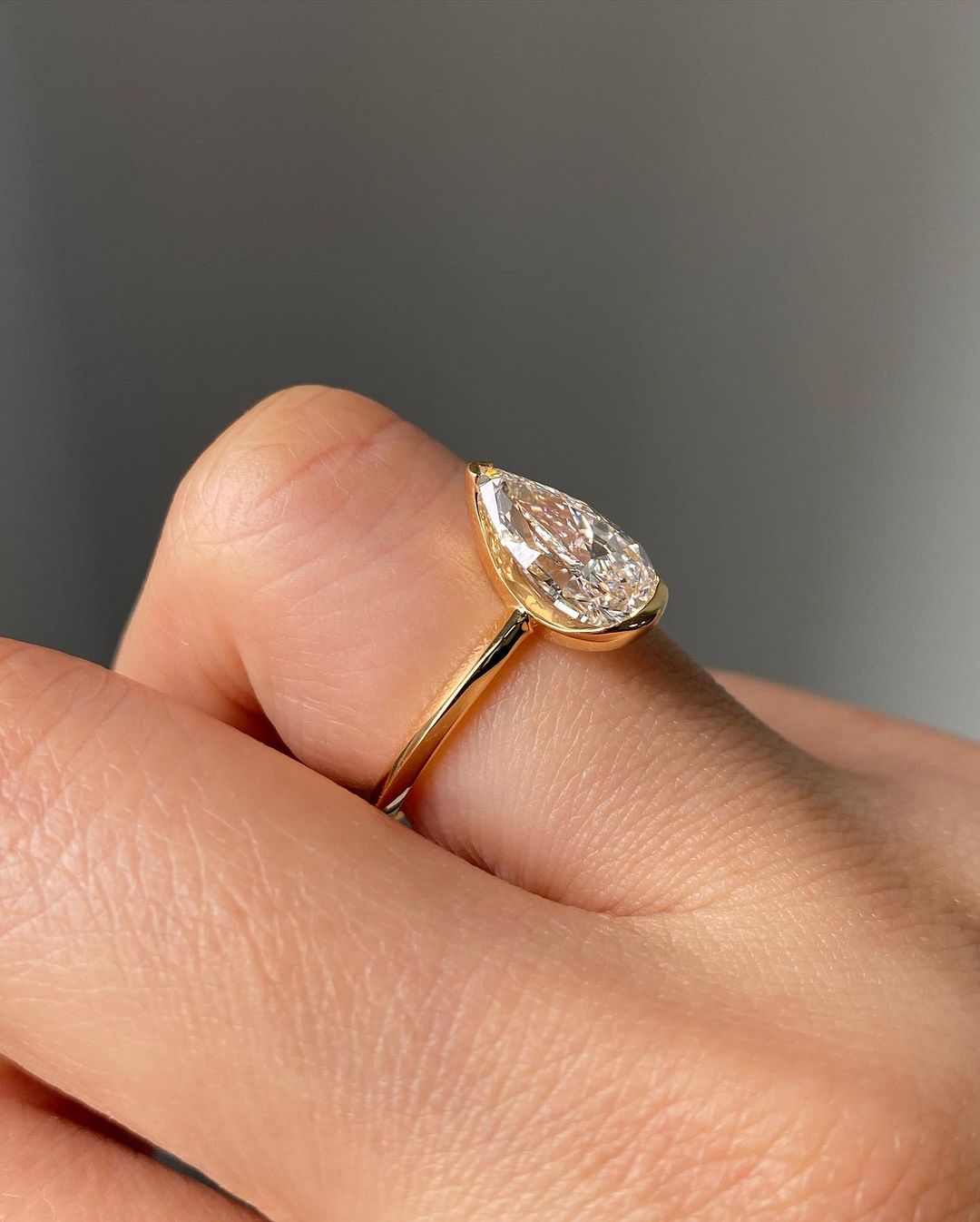 2.5Ct White Pear Cut Solitaire Ring | Engagement Ring For Fiancee | Gift For Women | Delicate Solo Diamond Ring