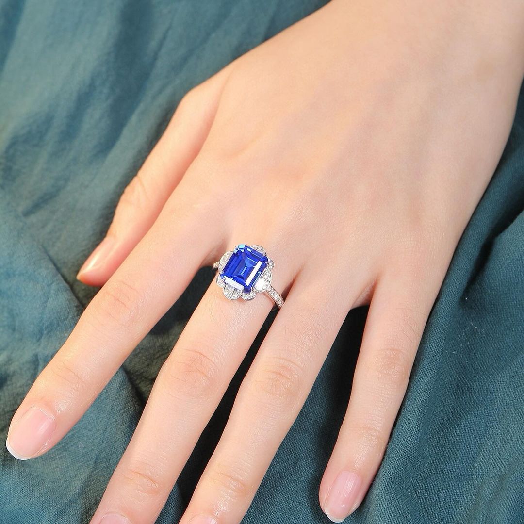 3.8CT Blue Emerald Cut Solitaire Ring | Classic Ring For Women | Fashionable Ring | Gift For Wife