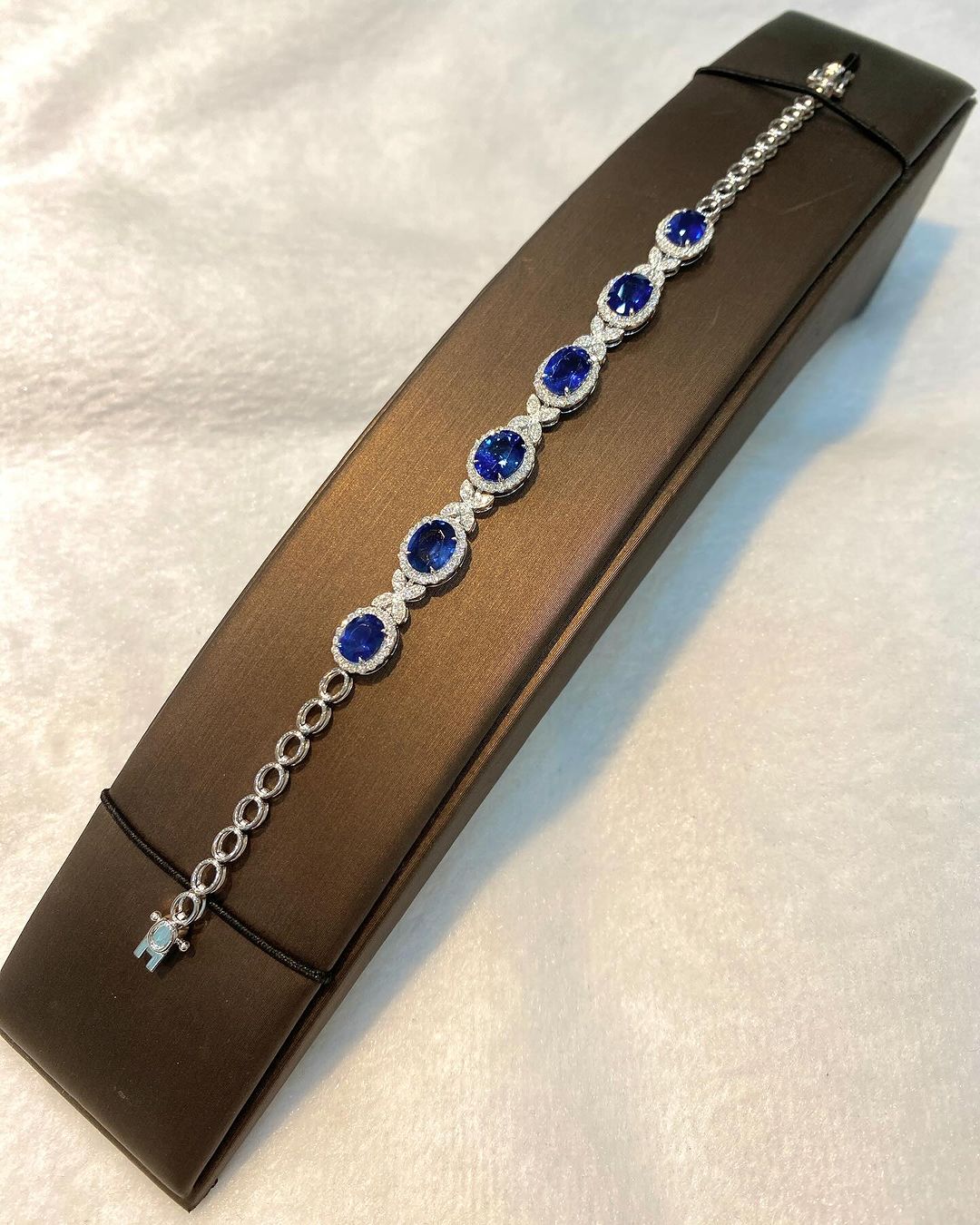 Blue Oval Brilliant Cut Signity Diamond Halo Bracelet For Her | Anniversary Gift Bracelet For Wife | Luxury Jewelry For Her