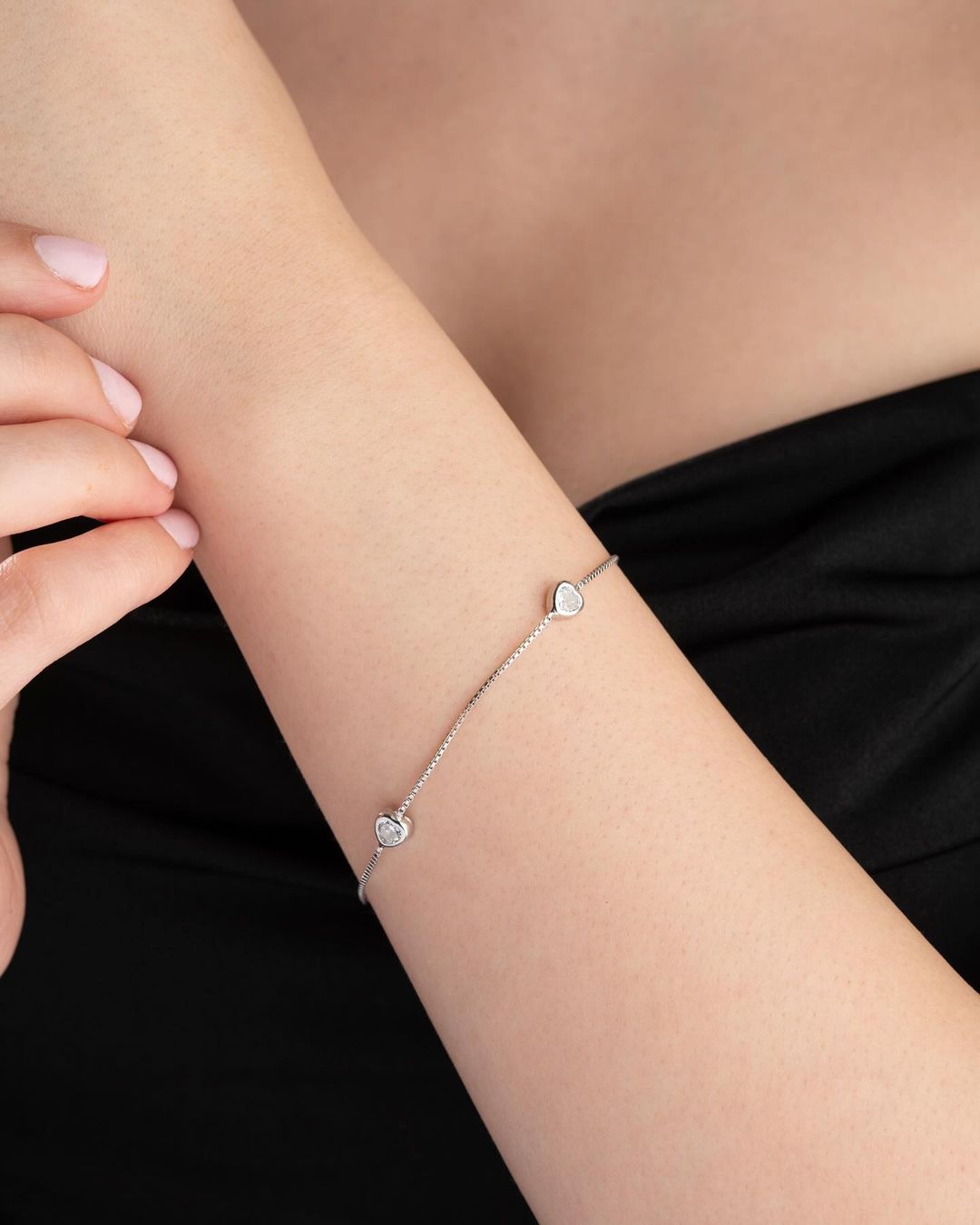 White Heart Brilliant Cut Signity Diamond Bezel Bracelet For Women | Box Chain Bracelet | Birthday Gift Bracelet For Her