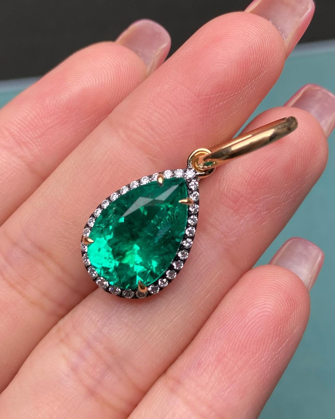 3.20Ct Green Pear Cut Halo Pendant | Anniversary Gift Pendant | Customize Pendant | Bridal Jewelry | Jewelry Collection