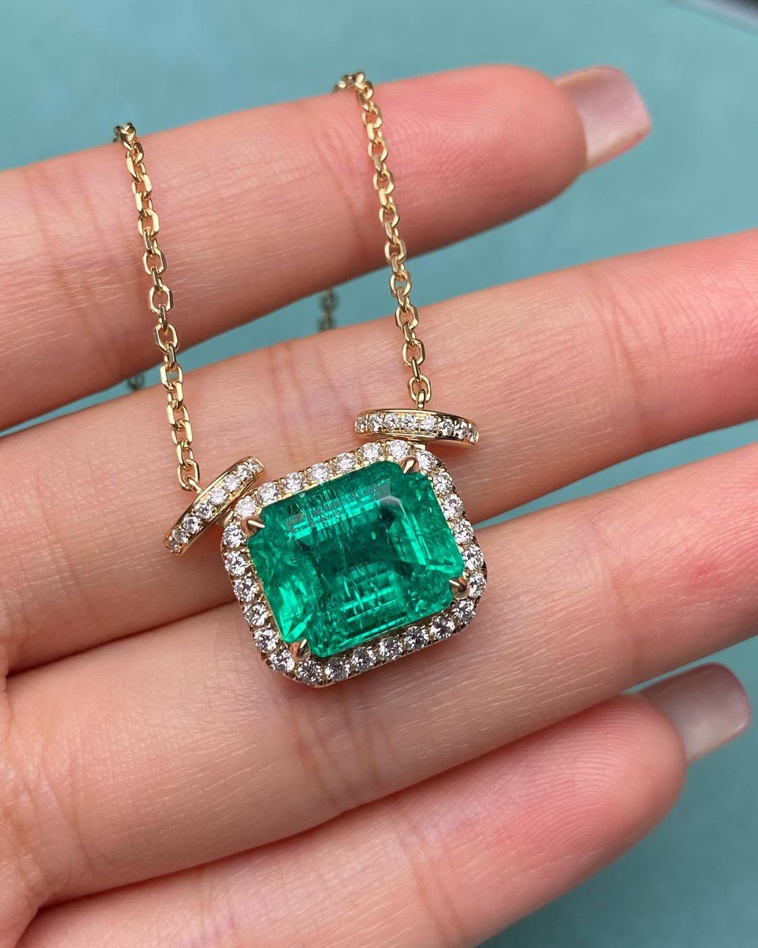 3.50Ct Green Emerald Cut Halo Pendant | Stunning Pendant For Her | Stylish Pendant For Women | Fashion Jewelry