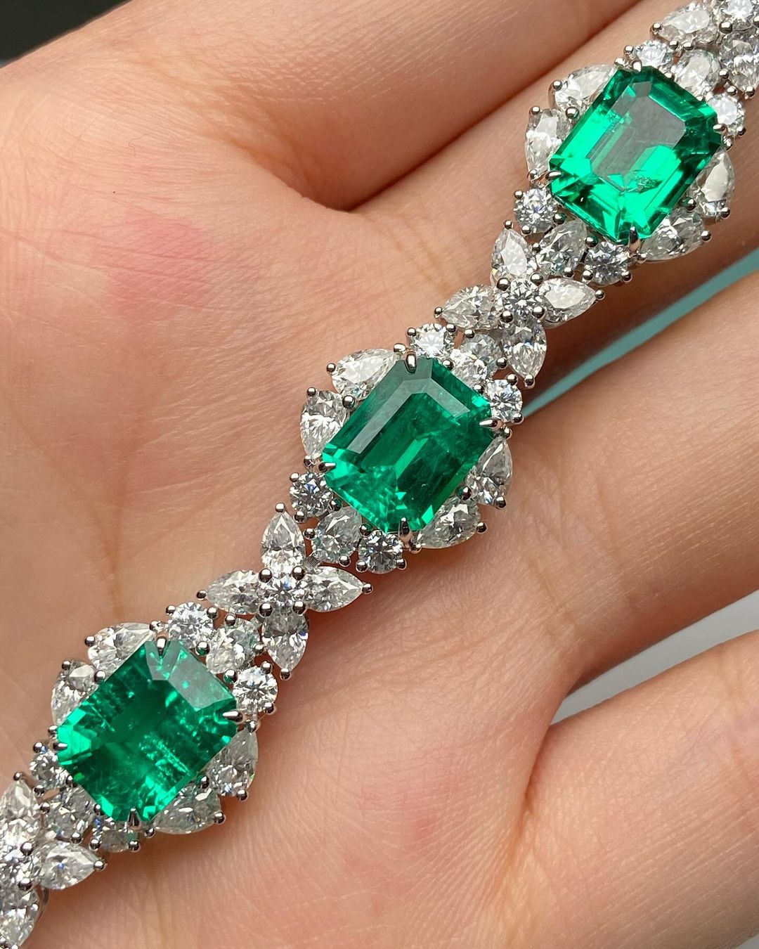 Green Emerald And White Pear Brilliant Cut Signity Diamond Solitaire With Cluster Bracelet | Party Wear Bracelet For Her | High Quality Jewelry For Women