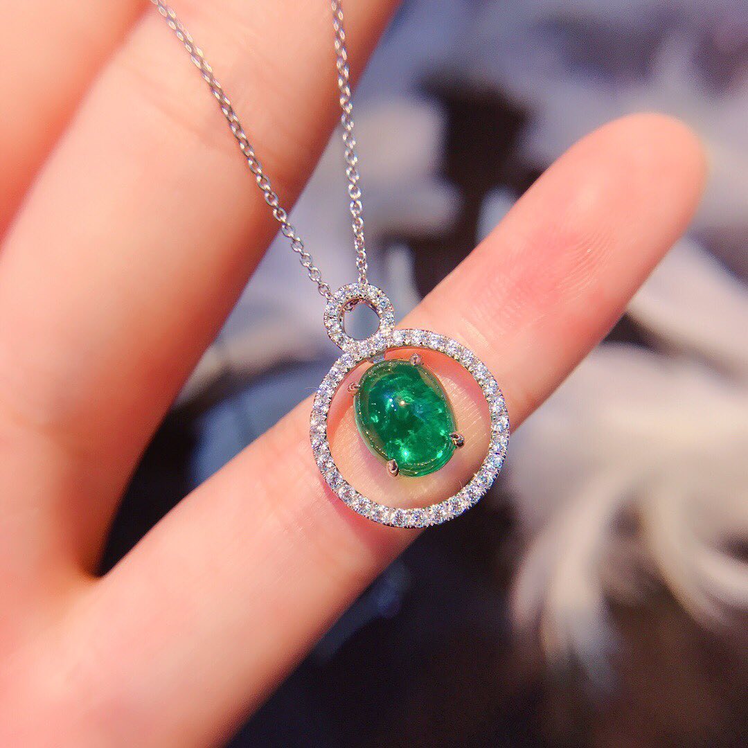 Round Shape 2.70Ct Green Oval Cut Solitaire Pendant | Engagement Gift Pendant For Her | Minimalist Pendant | Fashion Jewelry