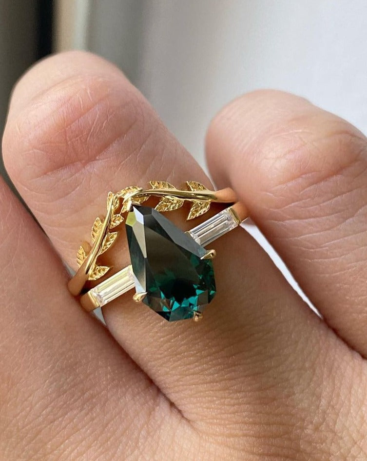 2.88Ct Green Lozenge Cut Moissanite Solitaire Ring Set | Engagement Ring Set For Fiancée | Perfect Birthday Gift Ring Set For Wife