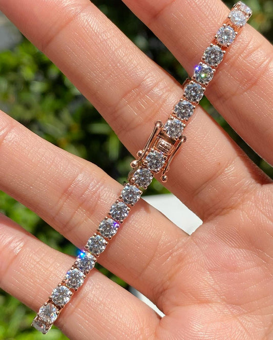 White Round Brilliant Cut Signity Diamond Tennis Bracelet For Women | Prong Set Tennis Bracelet | Engagement Gift For Fiancee
