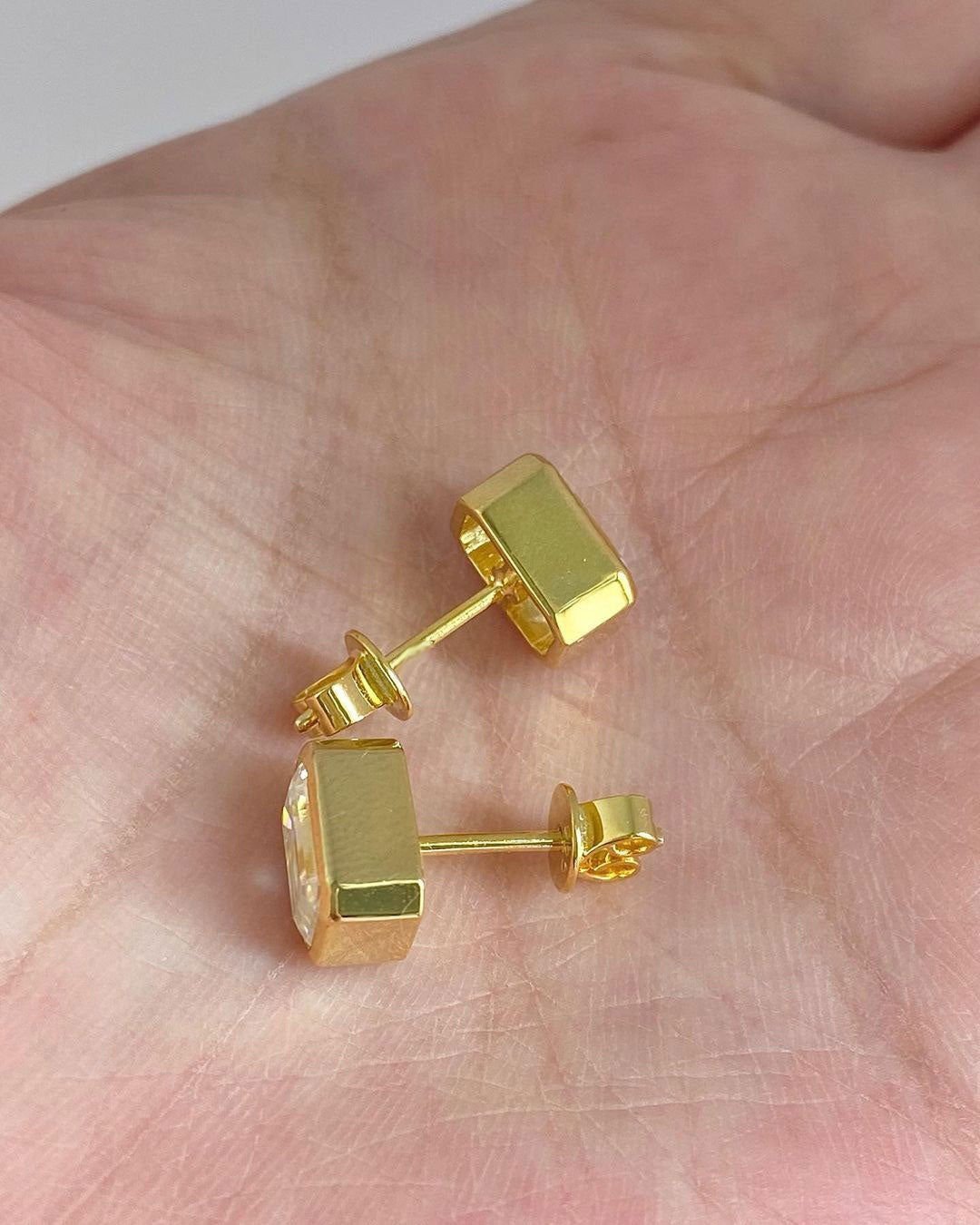 White Emerald Cut Cubic Zirconia Bezel Set Stud Earring | Promise Gift Earring For Love | Everyday Wear Earring For Women