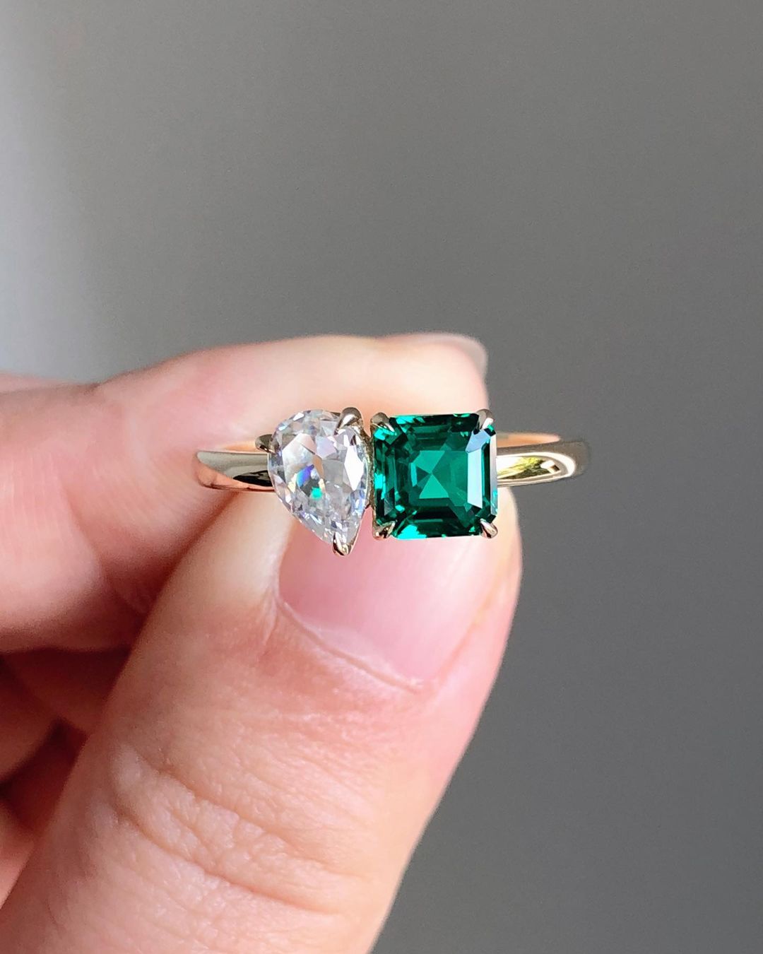 2.85Ct White Pear And Green Asscher Cut Two Stone Ring | Toi Et Moi Ring | Engagement Ring