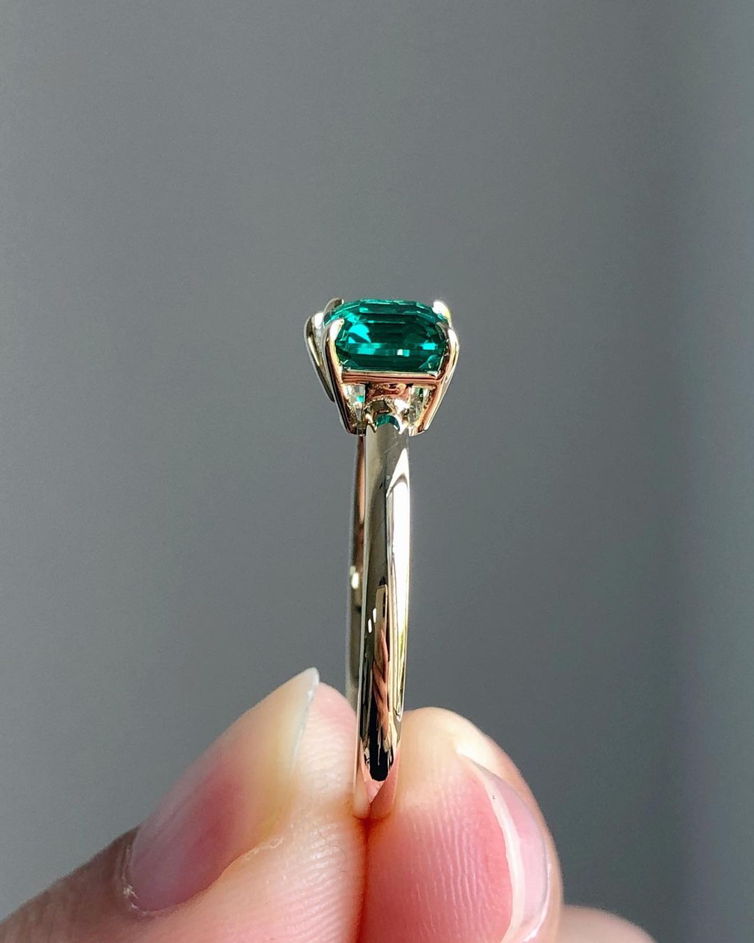 2.85Ct White Pear And Green Asscher Cut Two Stone Ring | Toi Et Moi Ring | Engagement Ring