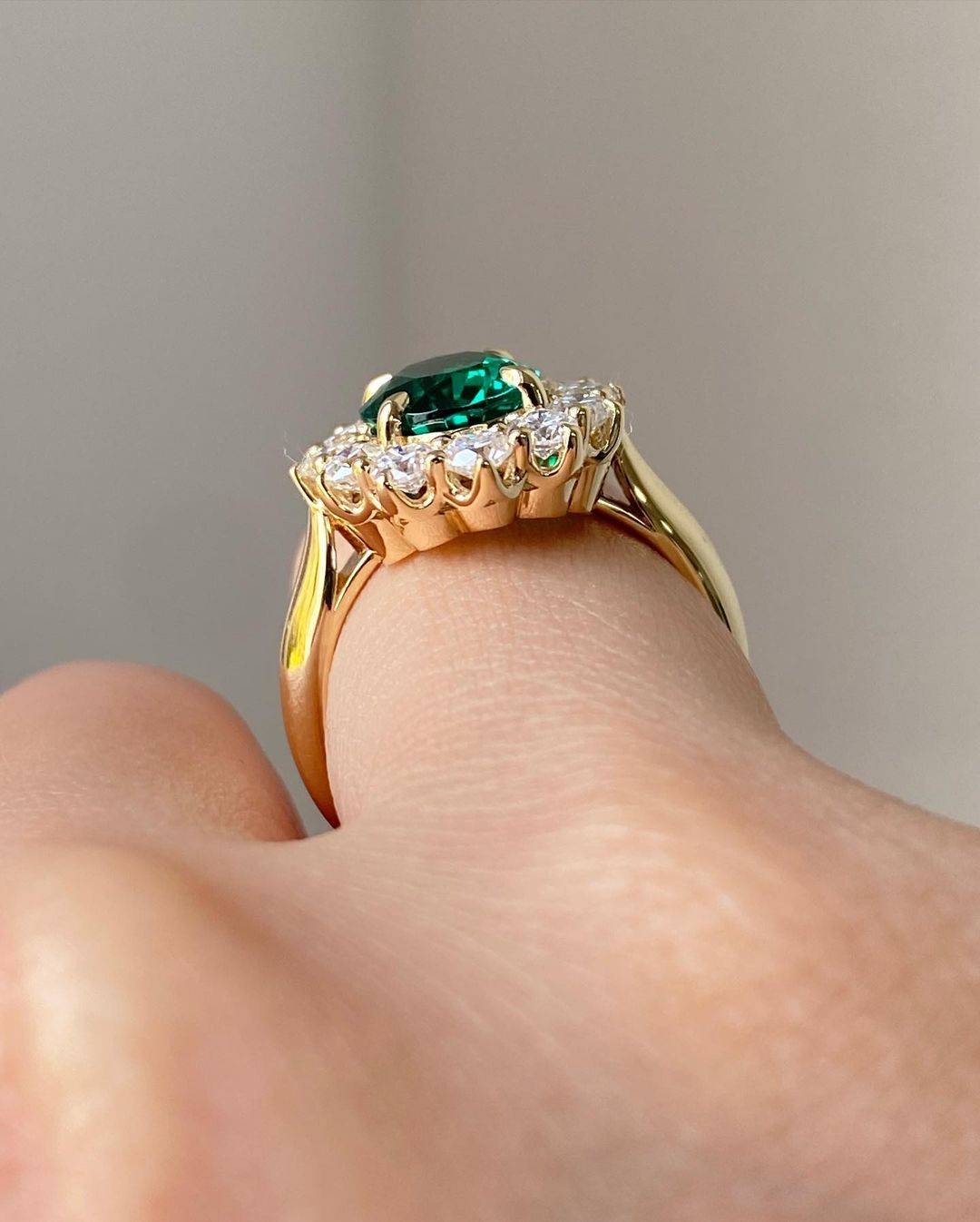 3.10Ct Green Oval Cut Halo Ring | Party Wear Ring For Women | Fashion Jewelry | Elegant Gift For Her
