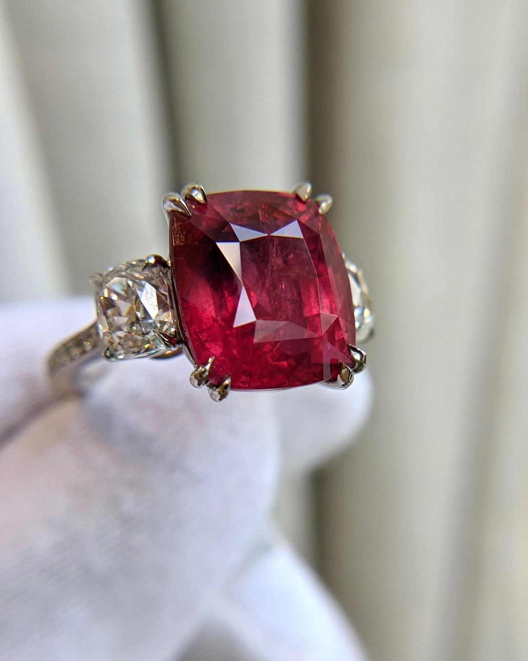 3.2CT Red Cushion Cut Three Stone Ring | Wedding Ring For Bridal | Luxury Jewelry | Delicate Ring