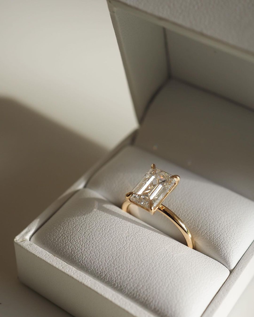 2.8Ct White Emerald Cut Solitaire Ring | Delicate Solo Diamond Ring | Simple Ring | Classic Ring