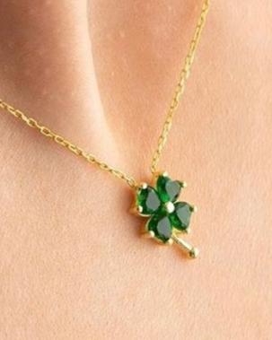 Flower Shape 2.88Ct Green Heart Cut Prong Pendant | Birthday Gift For Mother | Statement Pendant | Thank You Gift Pendant For Women