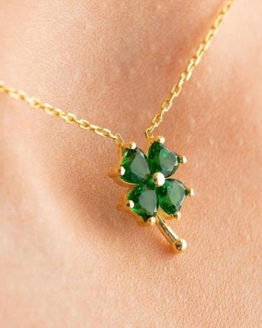 Flower Shape 2.88Ct Green Heart Cut Prong Pendant | Birthday Gift For Mother | Statement Pendant | Thank You Gift Pendant For Women