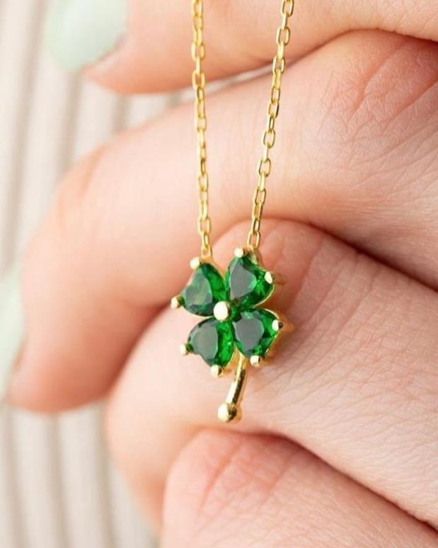 Flower Shape 2.88Ct Green Heart Cut Prong Pendant | Birthday Gift For Mother | Statement Pendant | Thank You Gift Pendant For Women